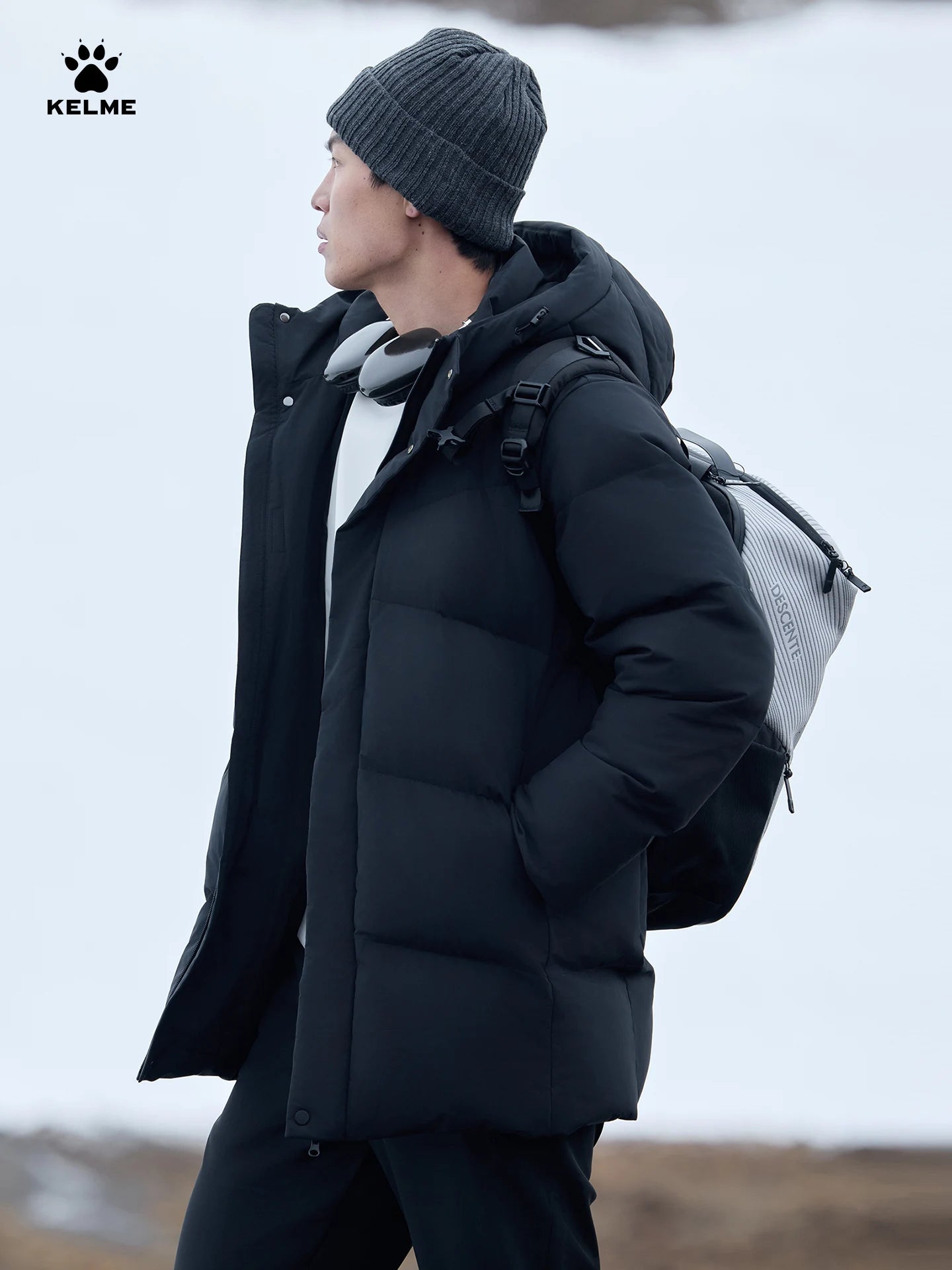 Kelme Men's Winter Windproof Training Jacket With Hooded Down-filled Insulation Outdoor Fleece-lined Thickened Coat