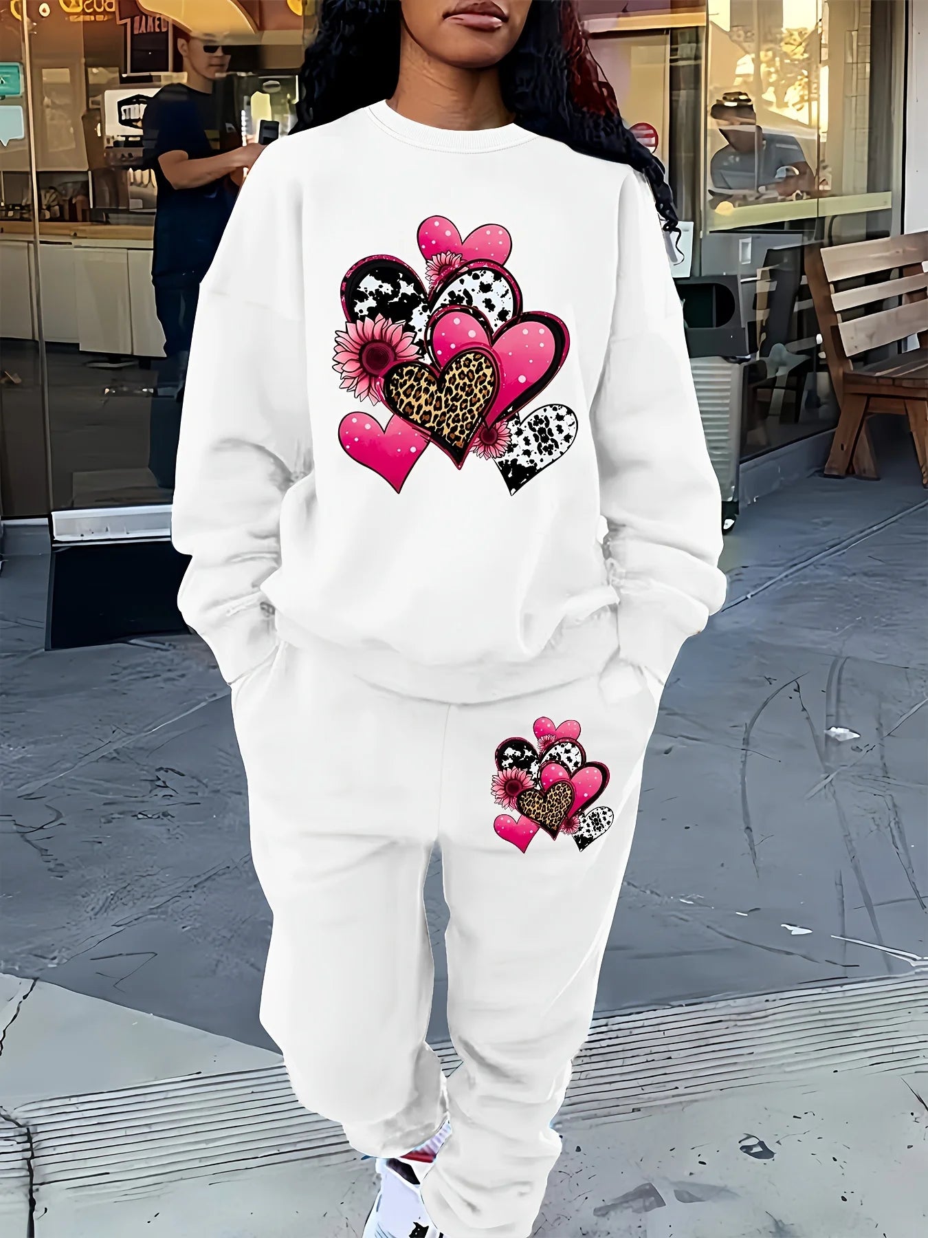 Women's Autumn/Winter Hip Hop Casual Street Fashion Heart Pattern Printed Round Neck Sweatshirt+Sweatpants Warm Set