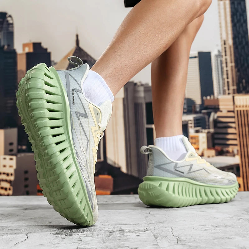 High-quality Chunky Running Shoes Women Men Light Comfy Outdoor Jogging Summer Mesh Breathable Trekking Shoes Versatile Sneakers